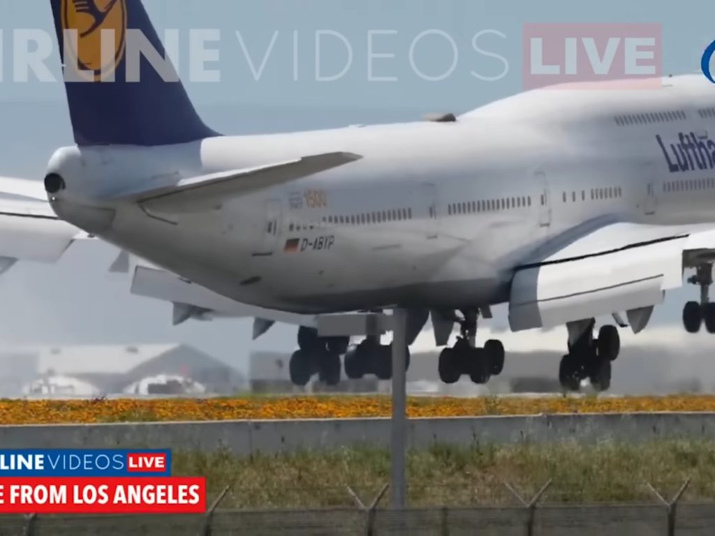 Avión rebota en la pista durante el aterrizaje: terror a bordo