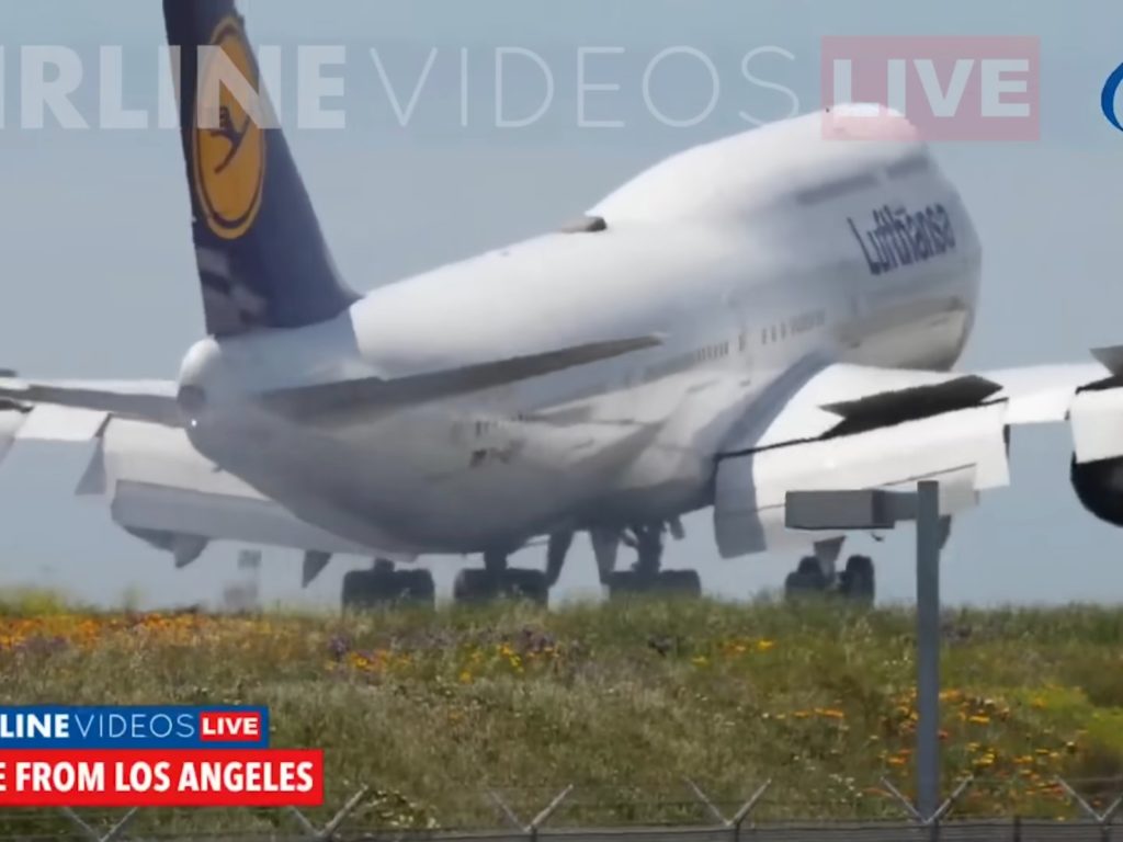 Avión rebota en la pista durante el aterrizaje: terror a bordo