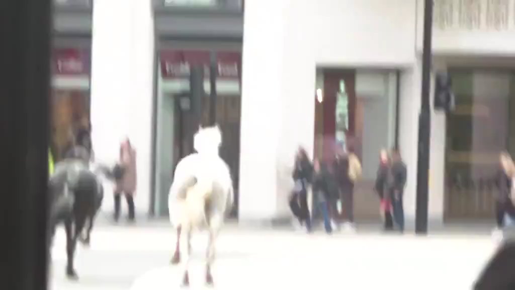 seminano il panico a Londra video