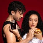KFC lanza su perfume: huele a barbacoa y da hambre