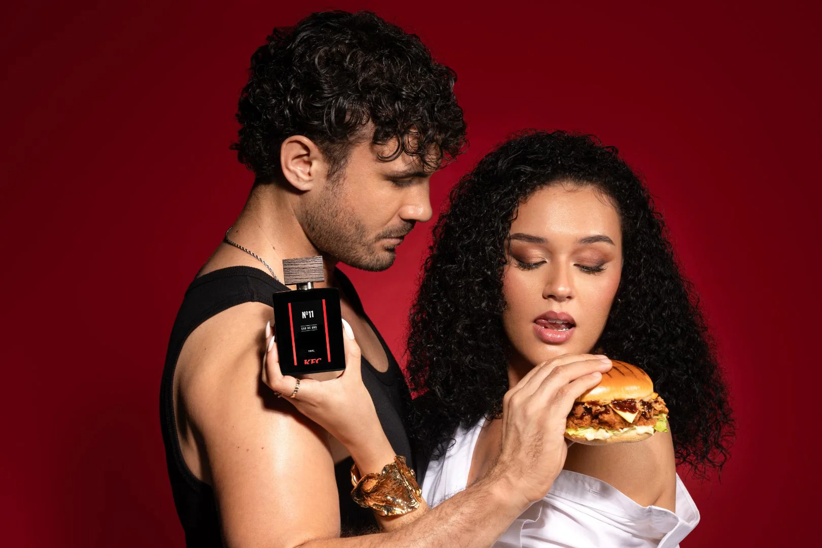 KFC lanza su perfume: huele a barbacoa y da hambre