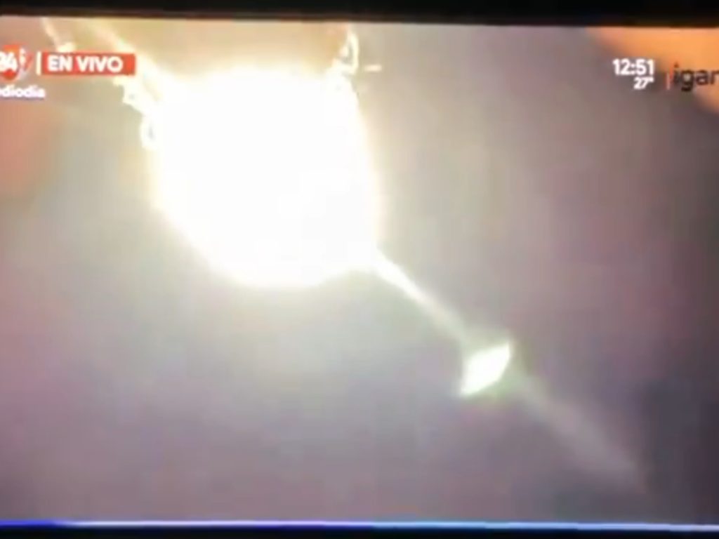 Eclipse testicular en vivo en las noticias, vergüenza en el estudio de video viral