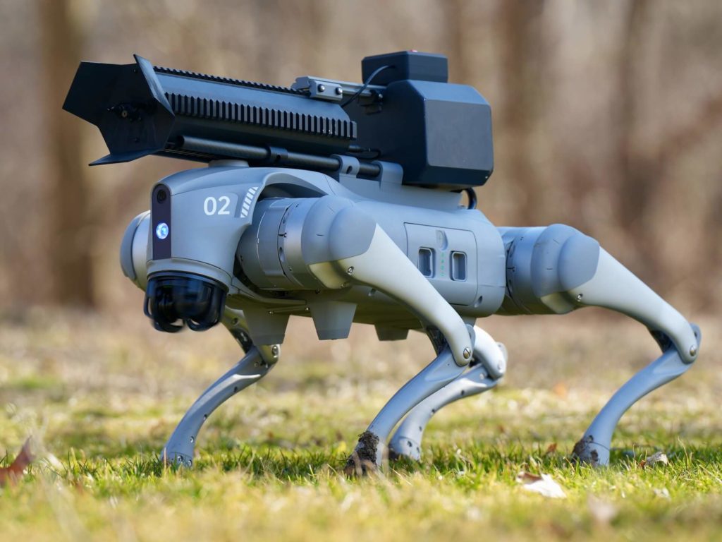 Le Thermonator, un chien robot de défense avec lance-flammes, est en promotion : voici le prix