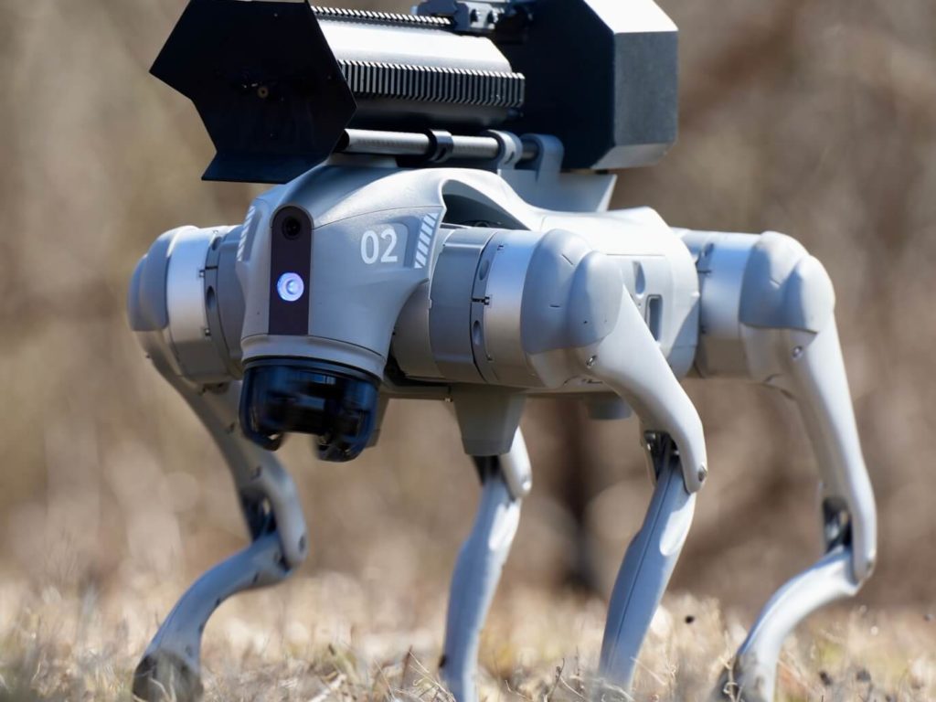 Le Thermonator, un chien robot de défense avec lance-flammes, est en promotion : voici le prix