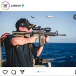 Die amerikanische Marine ist verlegen und wird auf das Foto eines ihrer Kommandeure zurückgeführt: Sehen Sie den Fehler?