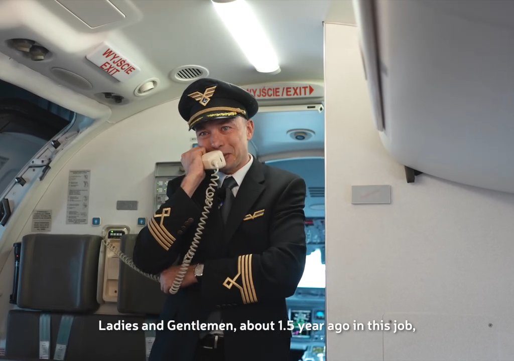 Pilot macht der Stewardess einen Heiratsantrag: Das Video geht viral