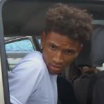 Mata a su madre en un ritual satánico y luego le corta la mano para tomarle las huellas dactilares