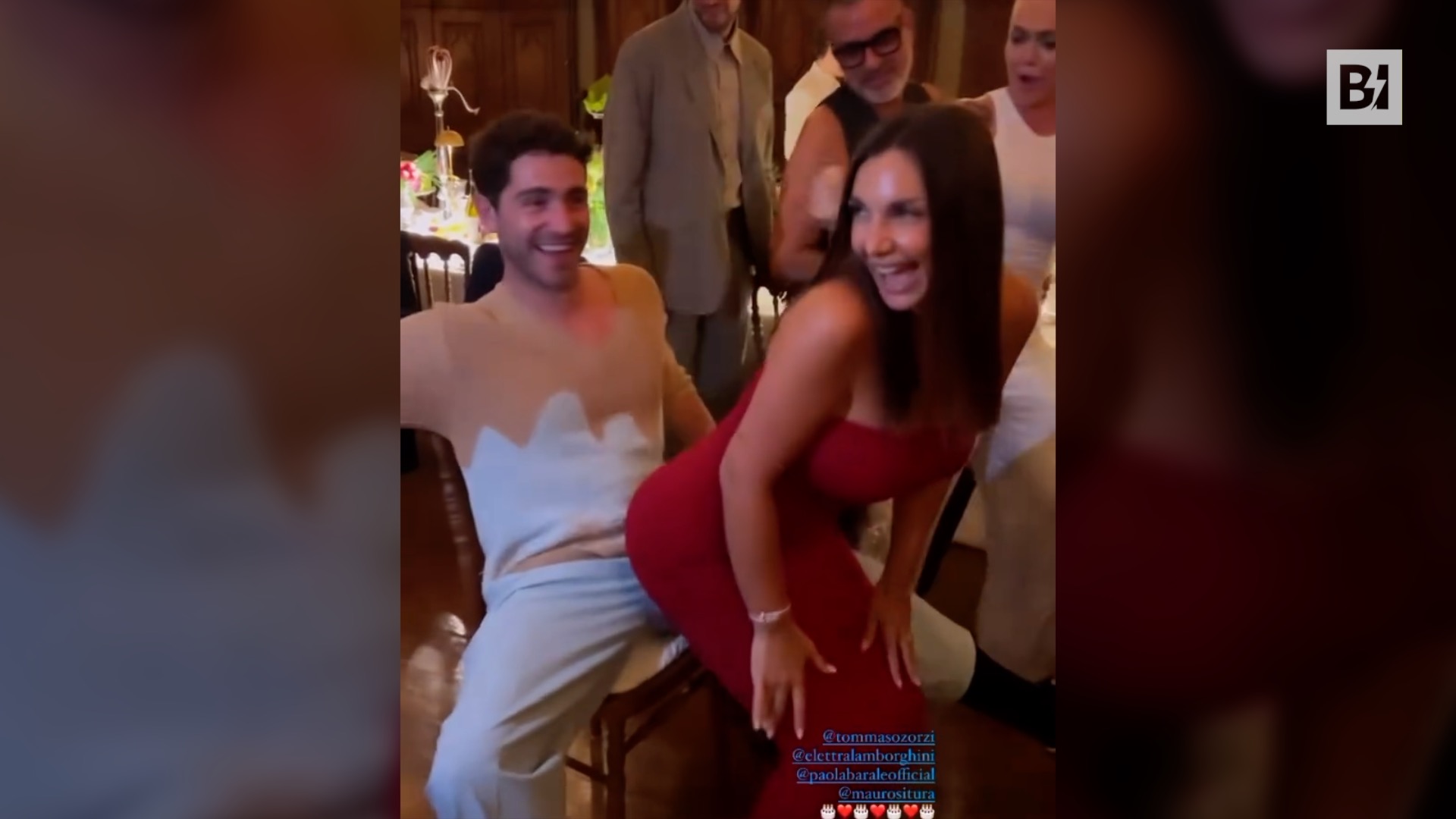 Elettra Lamborghini, twerking scatenato al museo