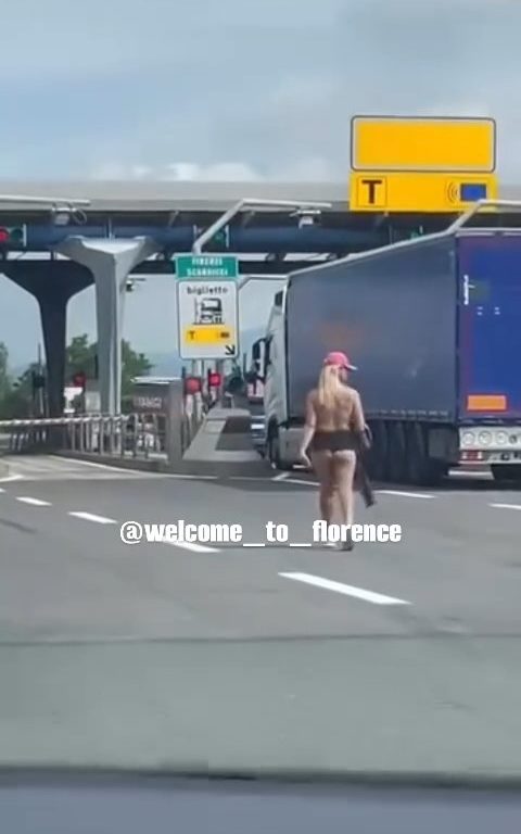 Chica desnuda en la autopista Florencia-Pisa: frenesí en las redes sociales