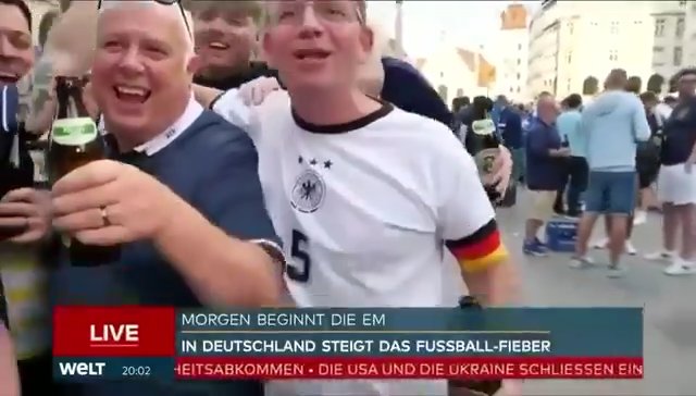 Euro 2024, tifoso scozzese tira su il kilt e mostra il "wurstel" in diretta tv