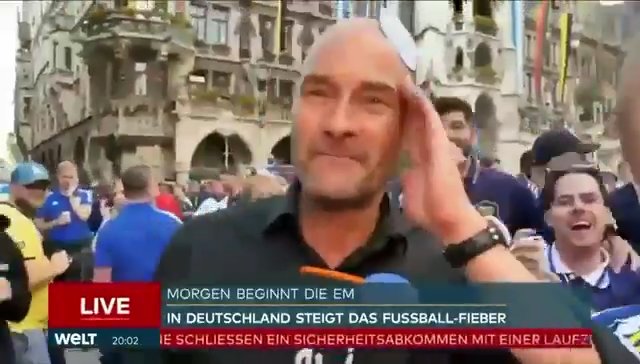 EM 2024, schottischer Fan zieht seinen Kilt hoch und zeigt die „Wurst“ live im Fernsehen