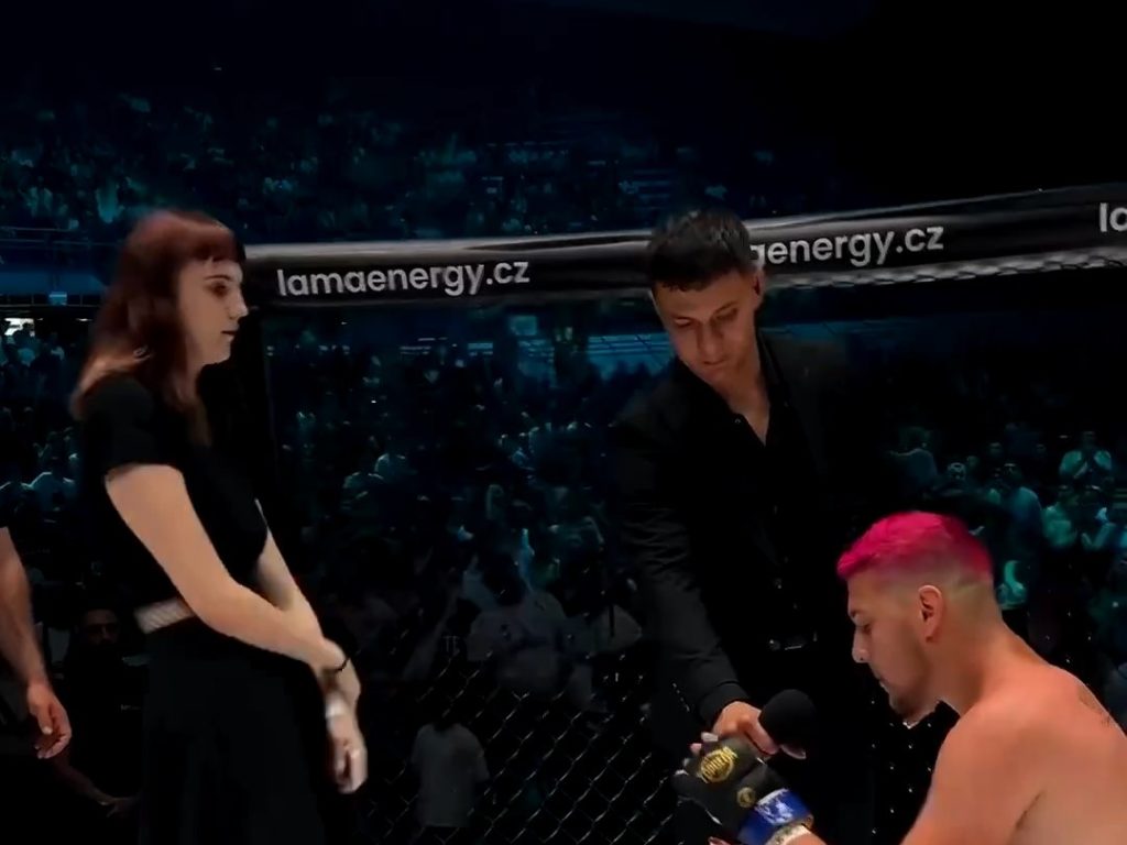 Luchadora de MMA pierde el combate y pide la mano de su novia y lo humilla en vivo por TV