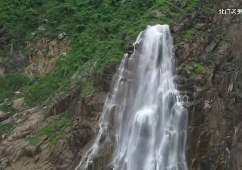 La cascada más alta y espectacular de China es falsa: video revela estafa