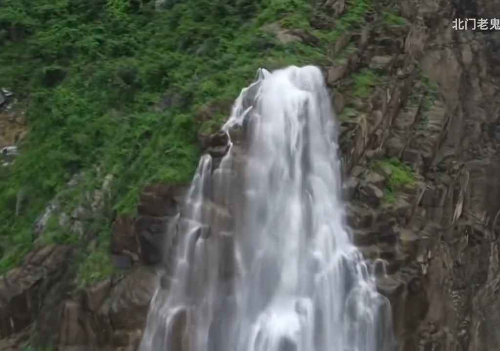 La cascada más alta y espectacular de China es falsa: video revela estafa