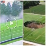 Se abre un abismo bajo un campo de fútbol, al borde de la tragedia: hay vídeo
