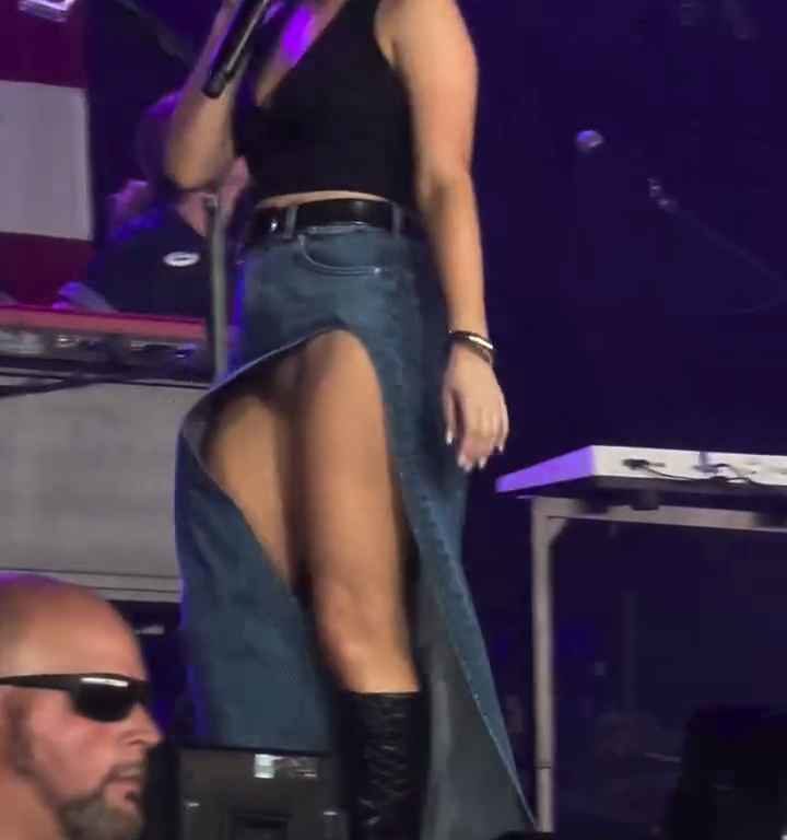 Gaffe sur scène pour Maren Morris, elle chante sans culotte et sa vidéo devient virale