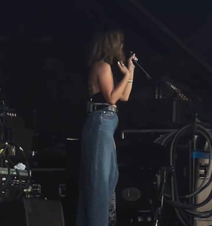 Gaffe sur scène pour Maren Morris, elle chante sans culotte et sa vidéo devient virale