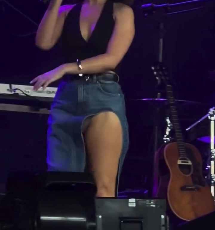 Gaffe sur scène pour Maren Morris, elle chante sans culotte et sa vidéo devient virale