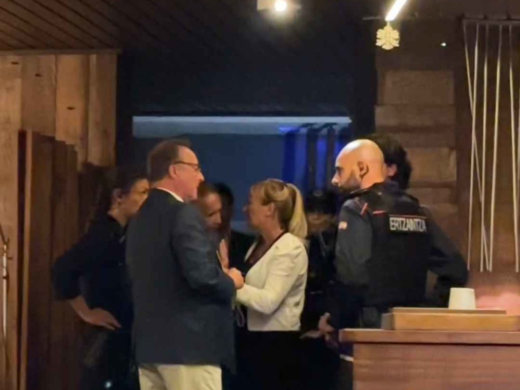 Une influenceuse fustige un restaurant étoilé : la police arrive à l'addition