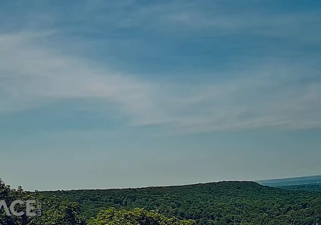 Une météorite « effleure » la statue de la Liberté à New York : des vidéos émergent