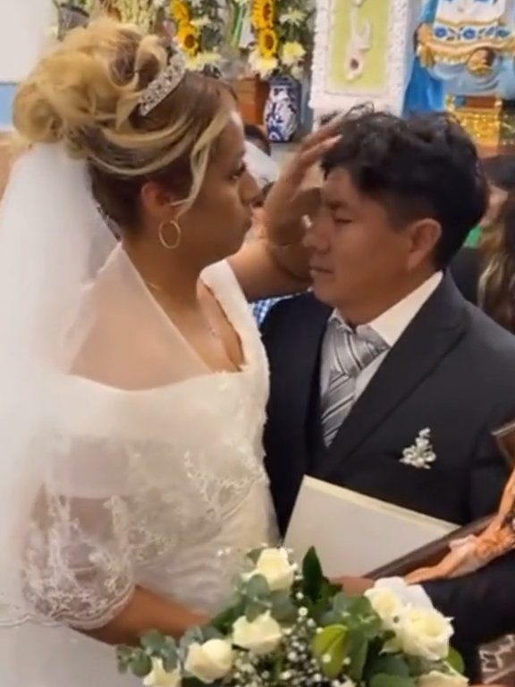 Sposo ubriaco all'altare, la sposa in imbarazzo: video del matrimonio è virale