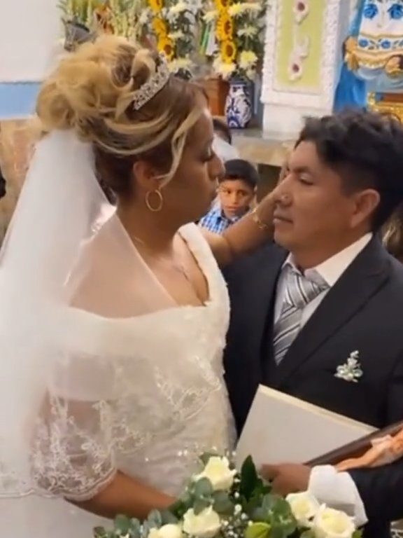 Novio borracho en el altar, novia avergonzada: video de la boda se vuelve viral