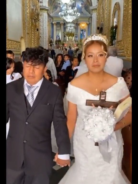 Novio borracho en el altar, novia avergonzada: video de la boda se vuelve viral