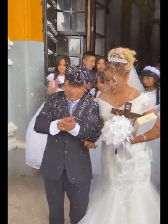 Novio borracho en el altar, novia avergonzada: video de la boda se vuelve viral