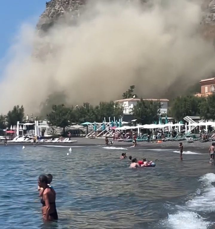 Terremoto en Nápoles, una montaña se derrumba en Procida