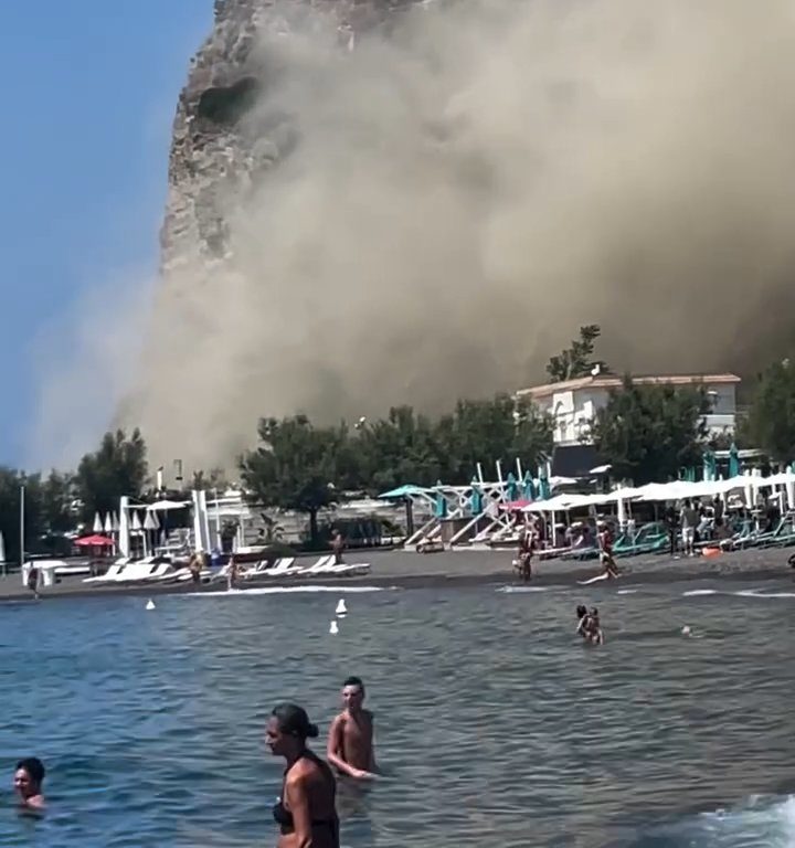 Terremoto en Nápoles, una montaña se derrumba en Procida