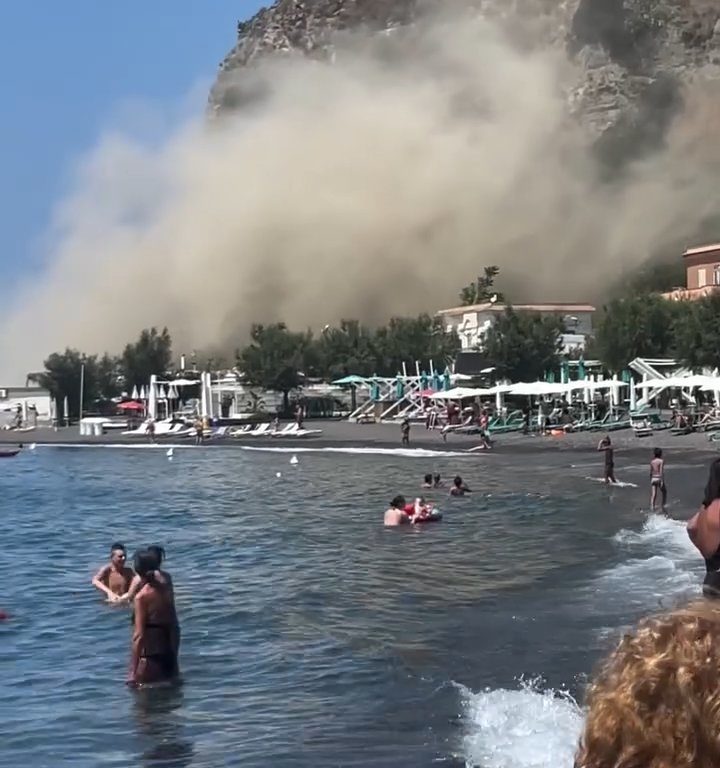 Erdbeben in Neapel, in Procida stürzt ein Berg ein