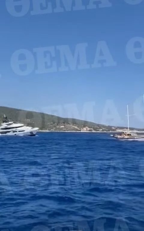 Un yacht de luxe coule en Grèce : l'équipage a oublié d'ouvrir la trappe