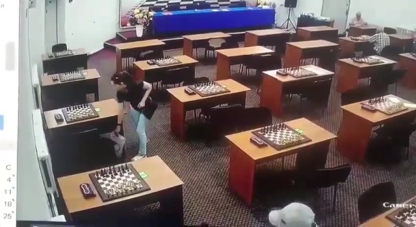 La reine des échecs russe empoisonne sa rivale avec du mercure, une vidéo l'expose