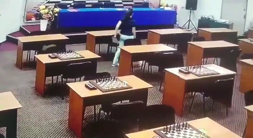 La reine des échecs russe empoisonne sa rivale avec du mercure, une vidéo l'expose