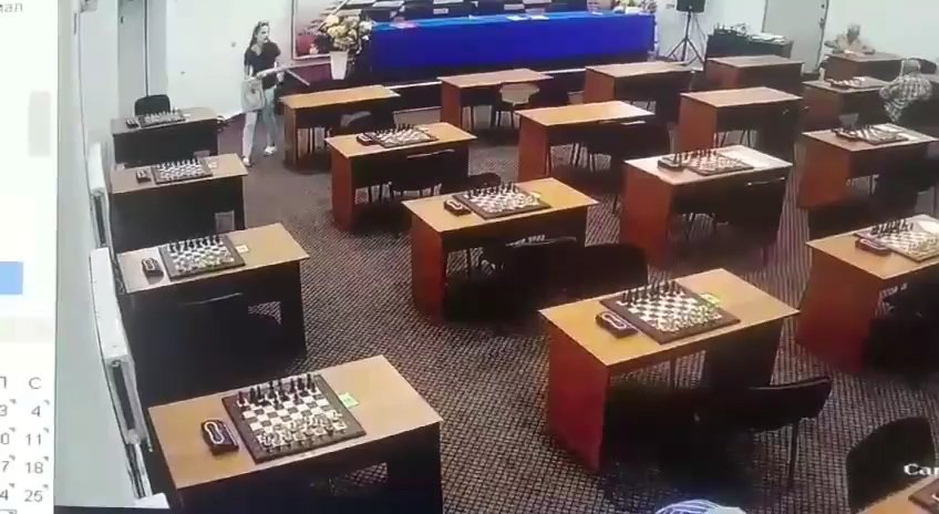 La reine des échecs russe empoisonne sa rivale avec du mercure, une vidéo l'expose