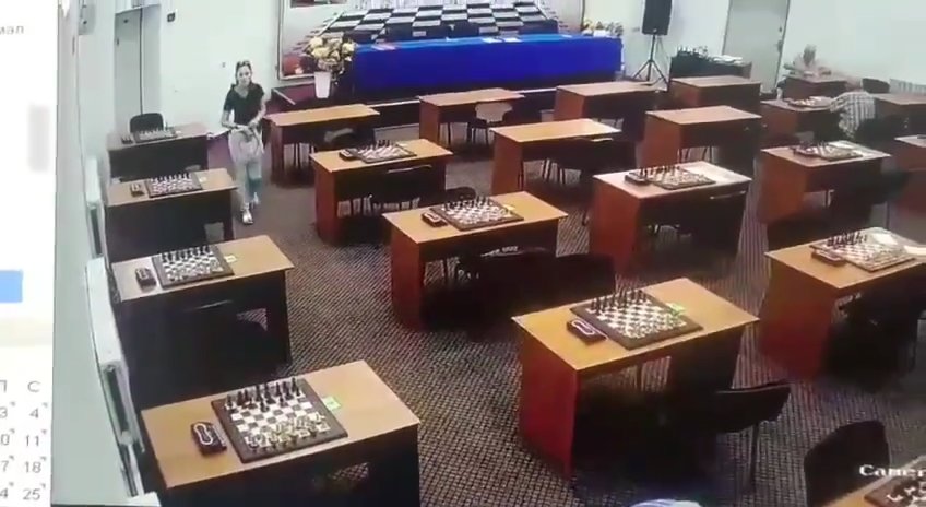 La reine des échecs russe empoisonne sa rivale avec du mercure, une vidéo l'expose