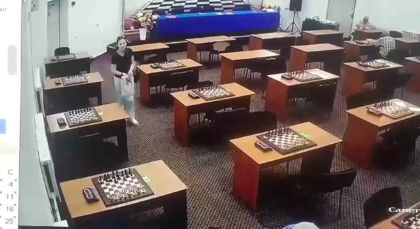 La reine des échecs russe empoisonne sa rivale avec du mercure, une vidéo l'expose