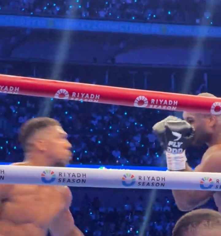 Anthony Joshua und seine herausgestreckte Zunge vor dem Knockout von Daniel Dubois: Die Gründe für die Geste werden enthüllt