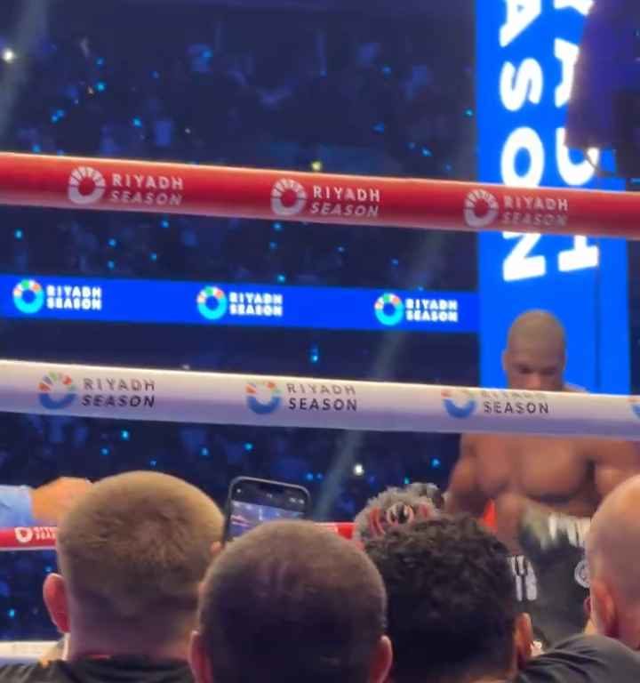 Anthony Joshua und seine herausgestreckte Zunge vor dem Knockout von Daniel Dubois: Die Gründe für die Geste werden enthüllt