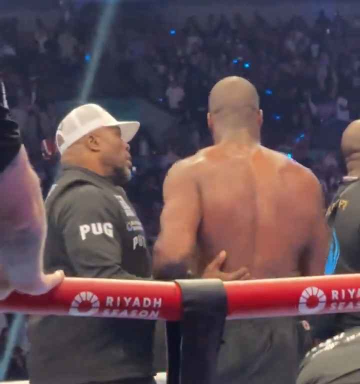 Anthony Joshua und seine herausgestreckte Zunge vor dem Knockout von Daniel Dubois: Die Gründe für die Geste werden enthüllt