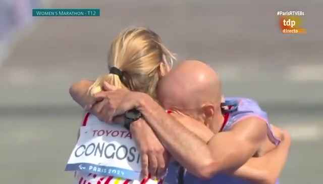 Une athlète paralympique disqualifiée (et perd la médaille) à deux mètres de la ligne d'arrivée parce qu'elle est trop altruiste