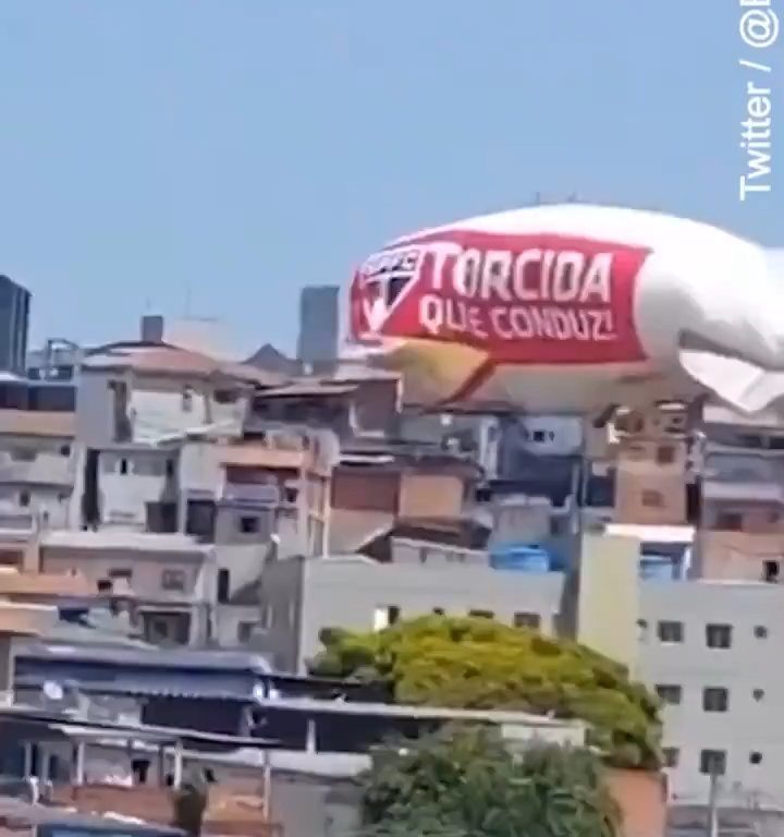 Un dirigeable s'écrase à Sao Paulo : vidéo de l'accident