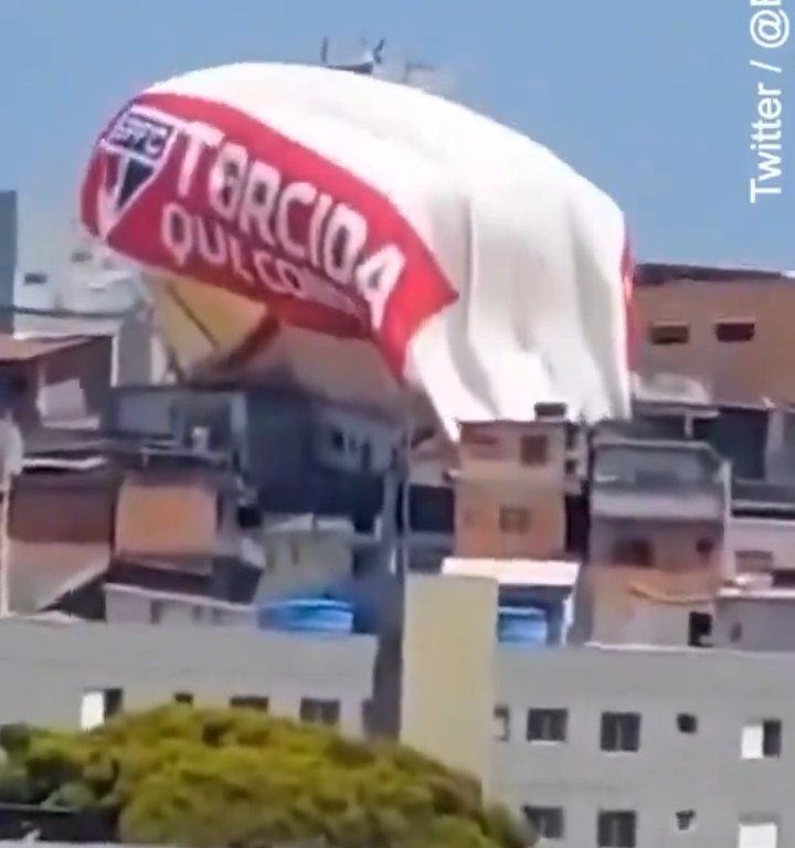 Un dirigeable s'écrase à Sao Paulo : vidéo de l'accident