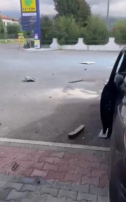 Der schlimmste Autofahrer der Welt: Innerhalb von 24 Stunden prallt er gegen eine Tankstelle und ein Auto