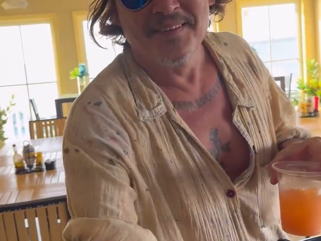 Johnny Depp vuelve a sonreír: se arreglan los dientes podridos