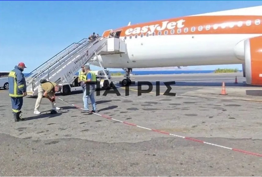 Pánico a bordo de un cigarrillo electrónico EasyJet explota, evacuado