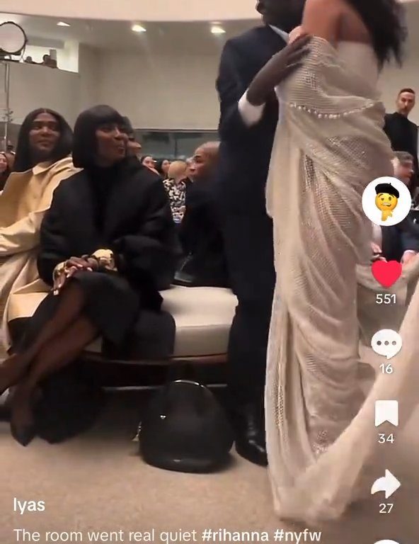 Rihanna ignora Naomi Campbell durante sfilata: video virale