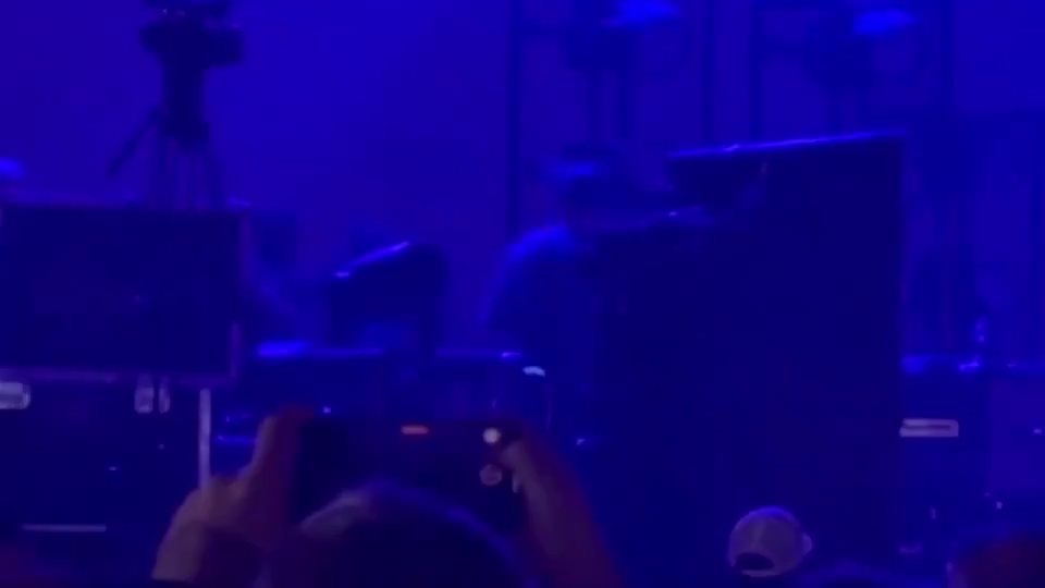 Pelea entre cantante y guitarrista de Jane's Addiction, aquí el motivo