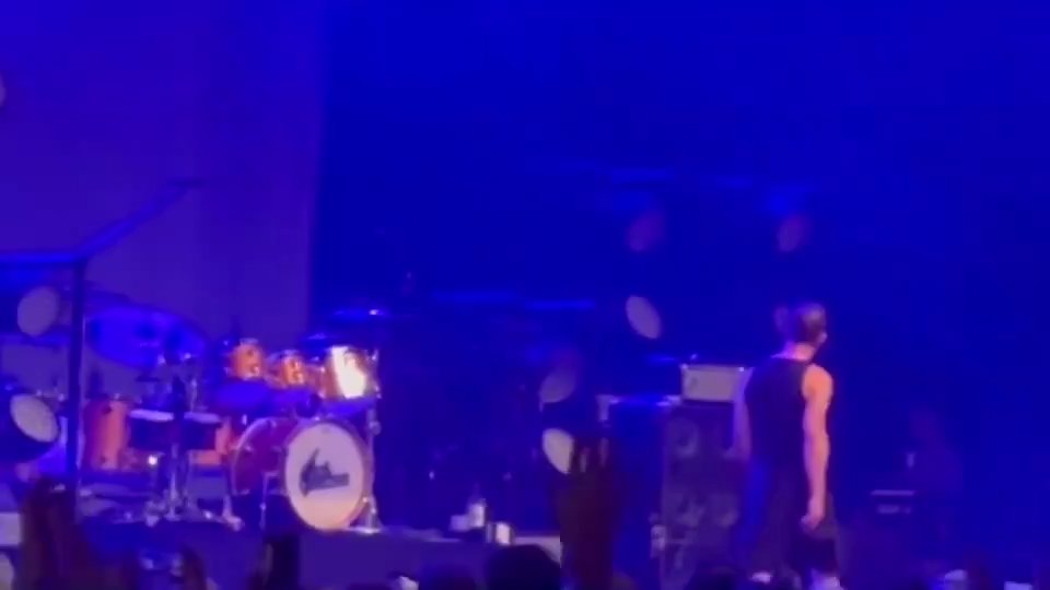 Pelea entre cantante y guitarrista de Jane's Addiction, aquí el motivo