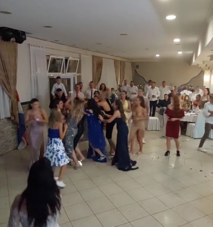 Novia arroja ramo y boda termina en pelea: invitan a los muslos al aire, video